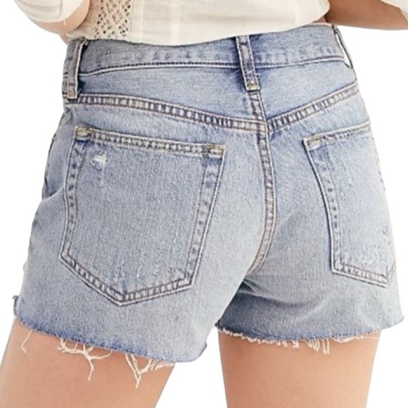 FREE PEOPLE We The Free Sofia Distressed Mid Rise Buttonfly Jean Shorts size 24 - Picture 2 of 14